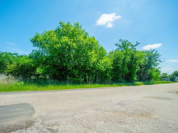 5th image of 4507 Mimosa Dr