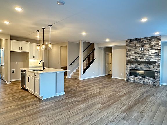 7th image of this home