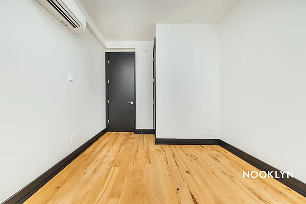 Rented by Nooklyn NYC LLC | media 22
