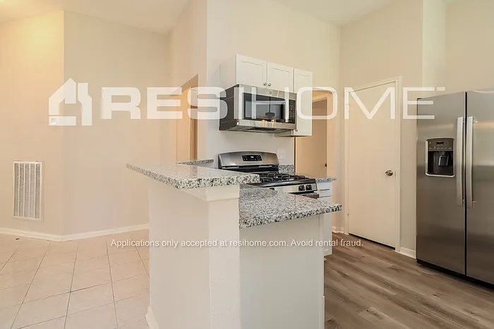 7866 Sawmill Trl — Photo 6