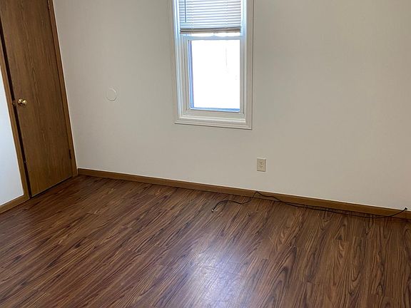 4th image of 507 S Washington St #2