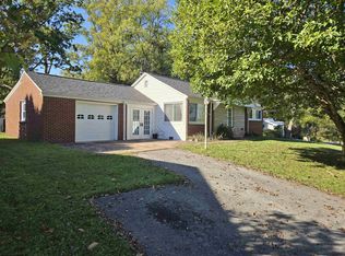 1641 Otlahurst Dr, Fairmont, WV 26554
