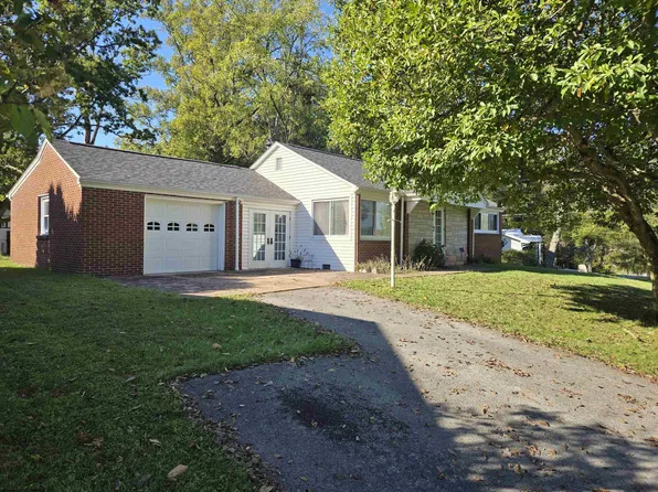 1641 Otlahurst Dr, Fairmont, WV 26554