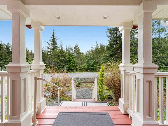 3rd image of 1095 Hendrickson Rd