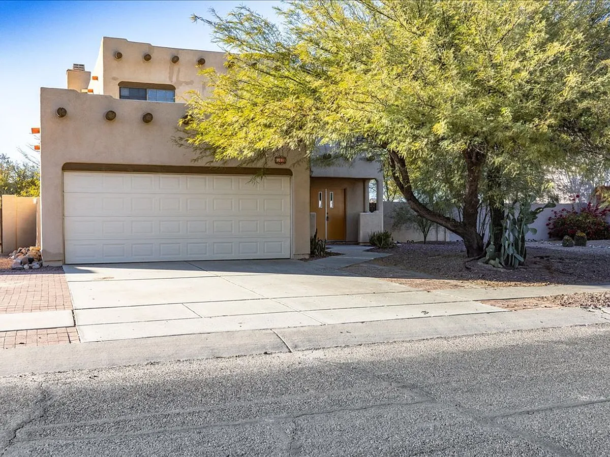 Building Photo - 9091 N Veridian Dr