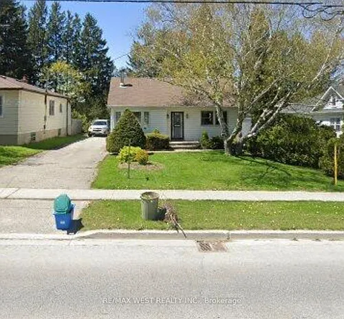 13132 Keele St Photo 1