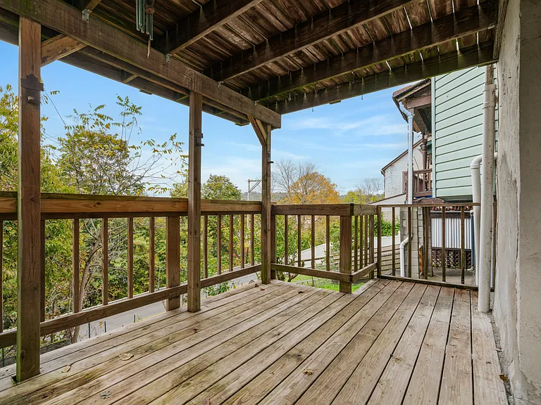 790 Highland Ave — Photo 39