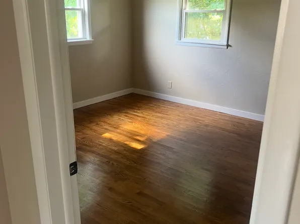 240 S Johnson St, Gassville, AR 72635