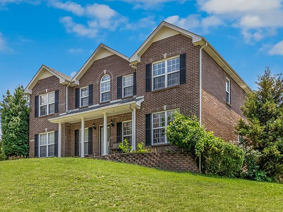 2nd image of 709 Forrest Cove Ct