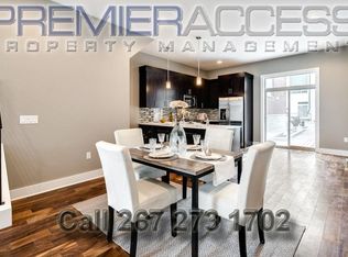 938 S 8th St, Philadelphia, PA 19147