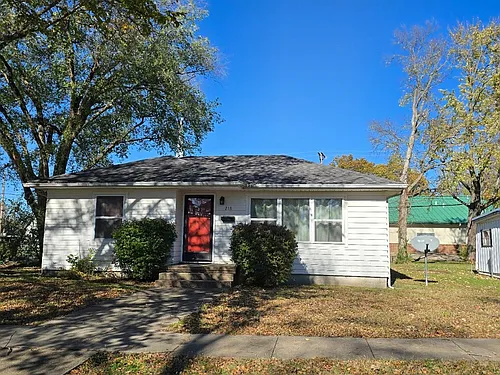 218 Miami St Photo 1