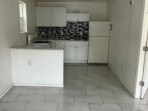 3rd image of 107 E Dean Ave #105-B