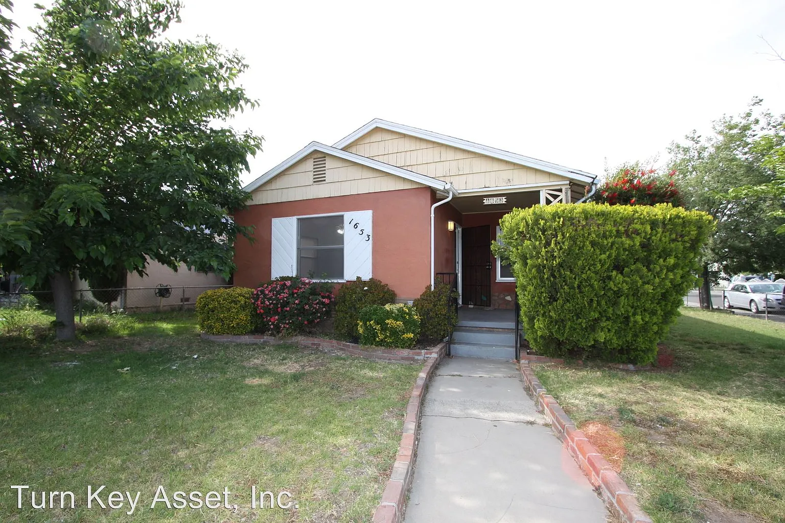1653 Julian St photo 1