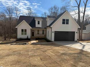 14 Ferncrest Dr, Greenville, SC 29605