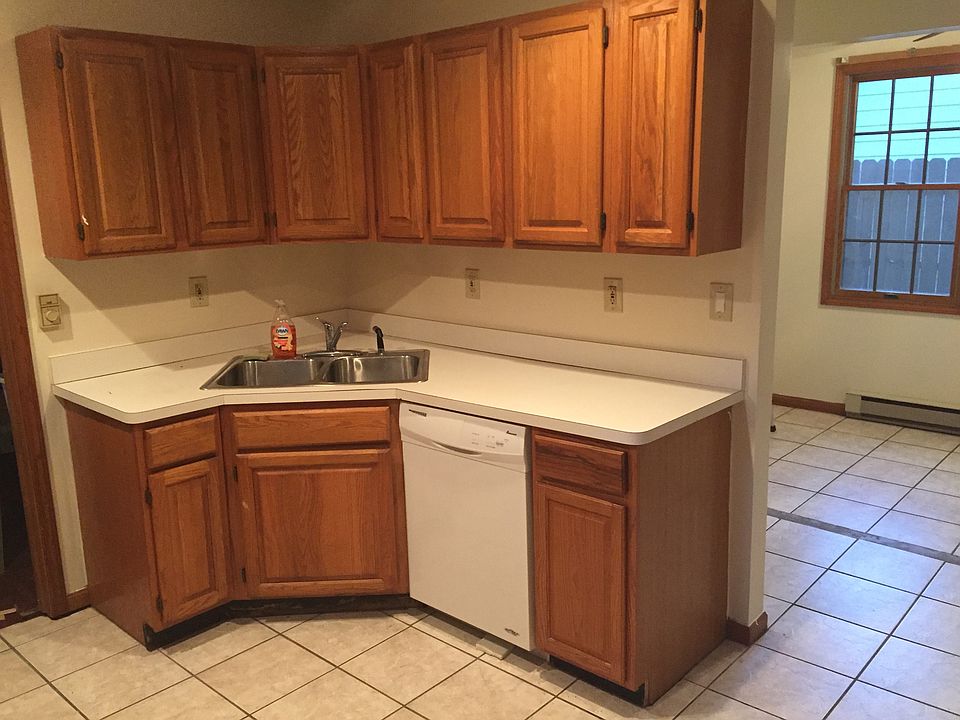 2nd image of 251 Fairfax Rd