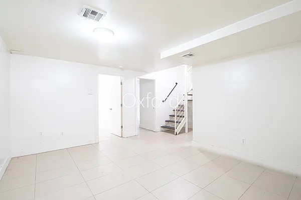 Rented by Oxford Property Group | media 5