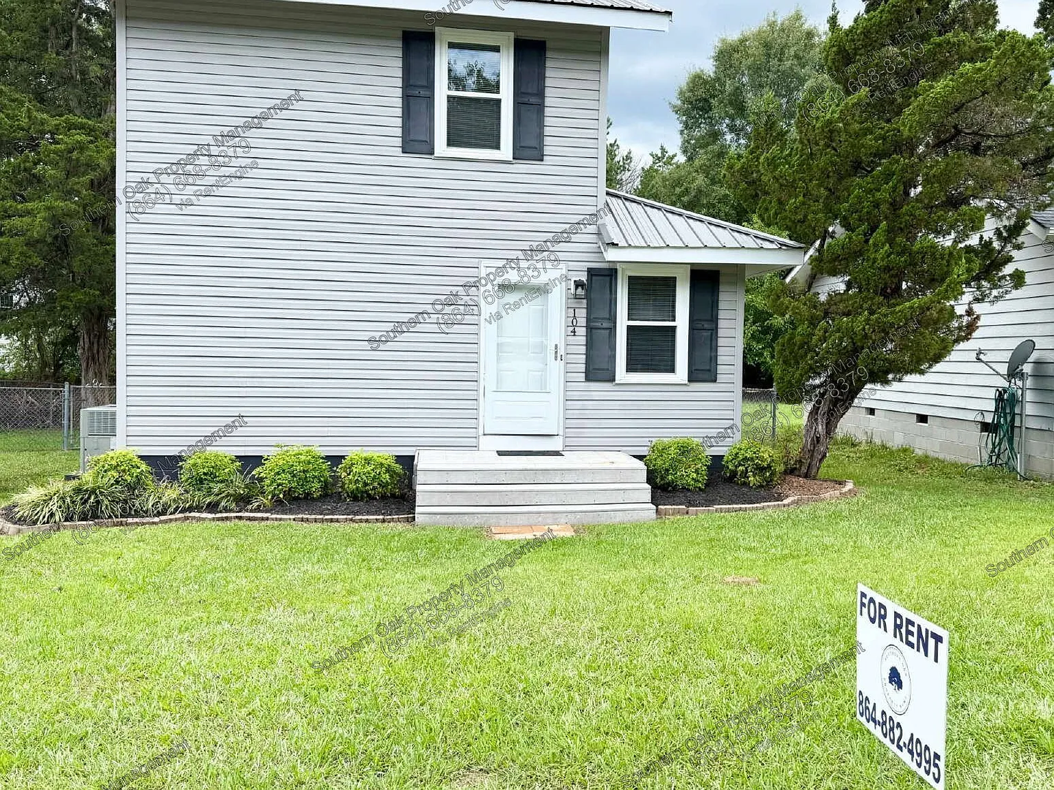 2 bed, 2.0 bath, 984 sqft, $1,395 — Photo 1