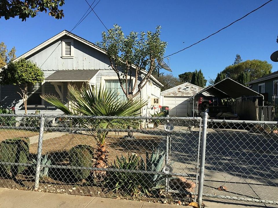 1st image of 450 1st Ave