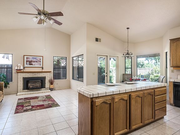 3rd image of 12090 Peregrine Way