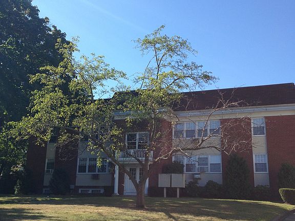 2nd image of 58 Fountain St APT A1