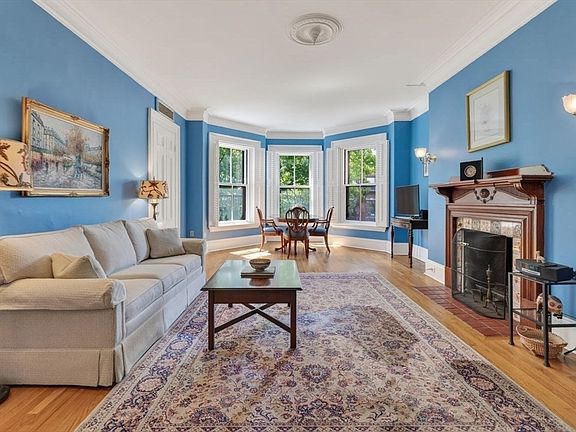 2nd image of 302 Commonwealth Ave #C