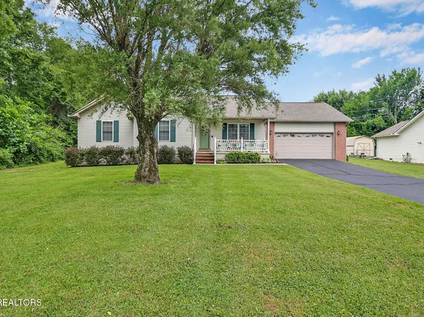 215 Kearney Dr, Crossville, TN 38555
