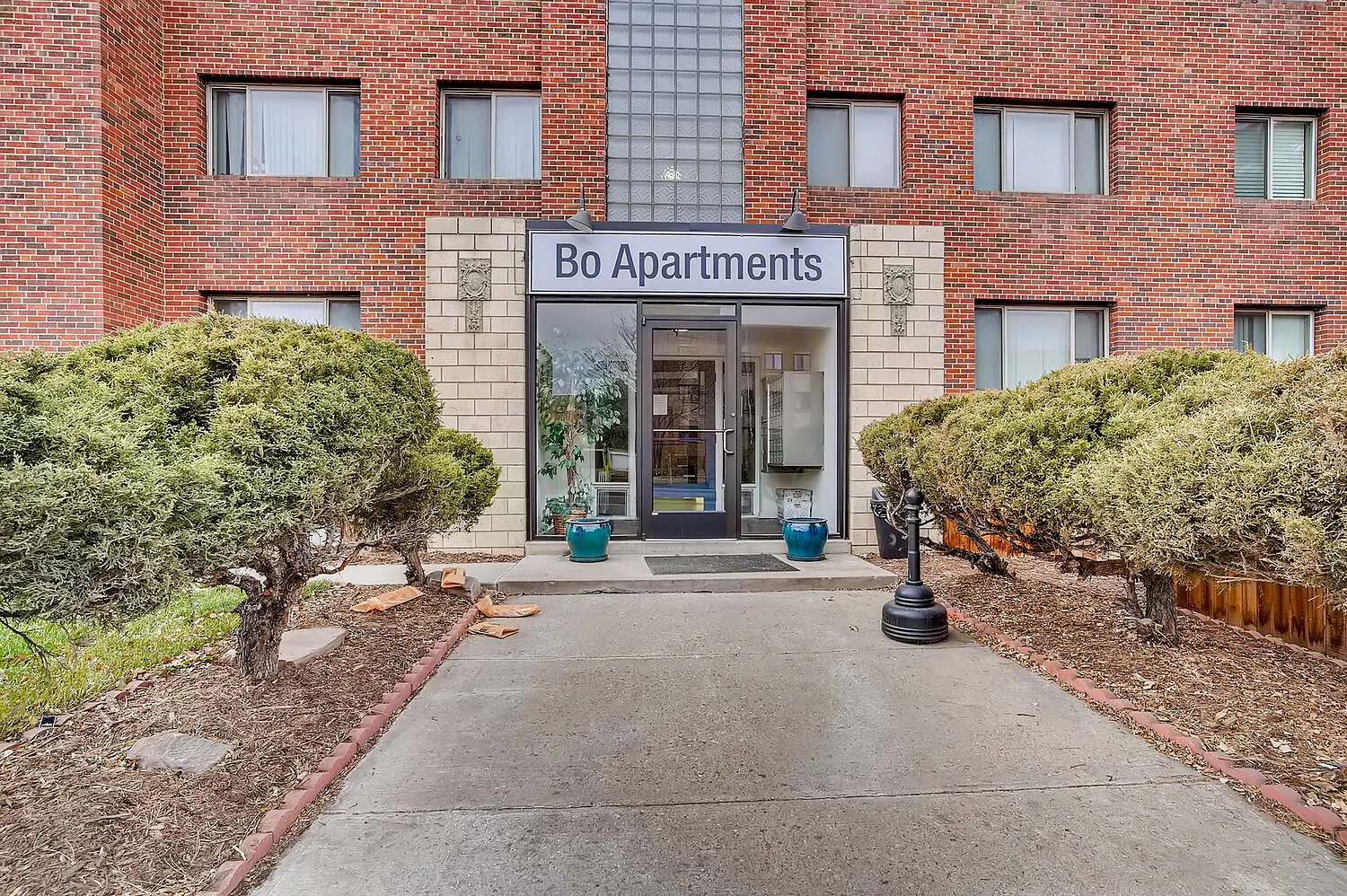 Bo Apartments — Photo 1