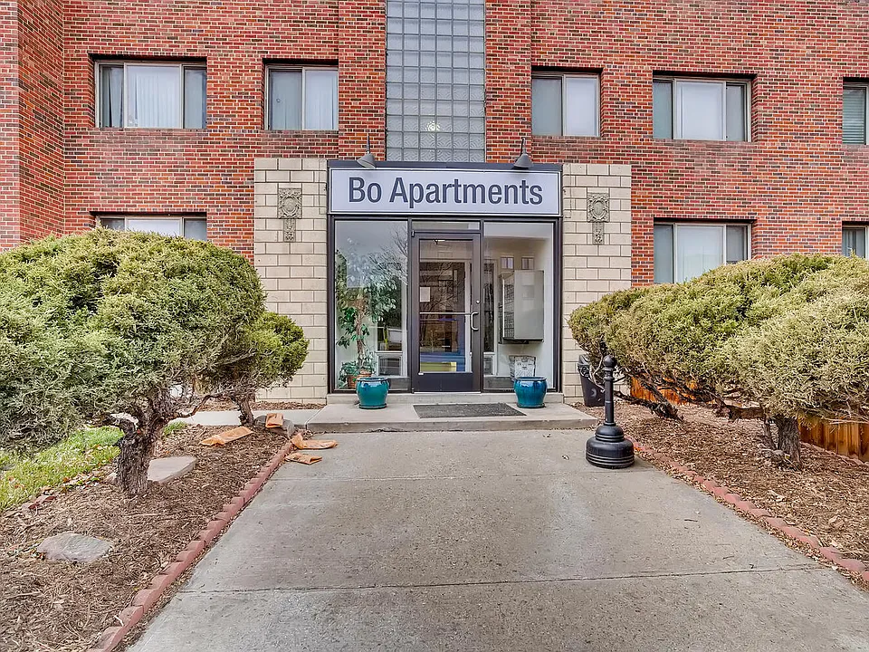 Bo Apartments