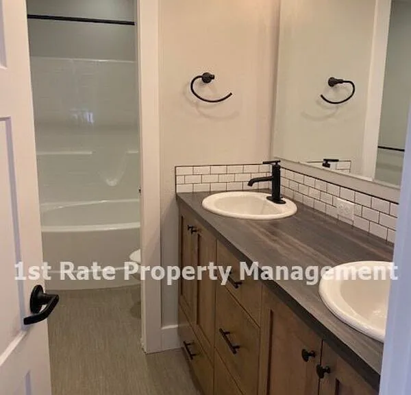 5686 E Clear Ridge St — Photo 21