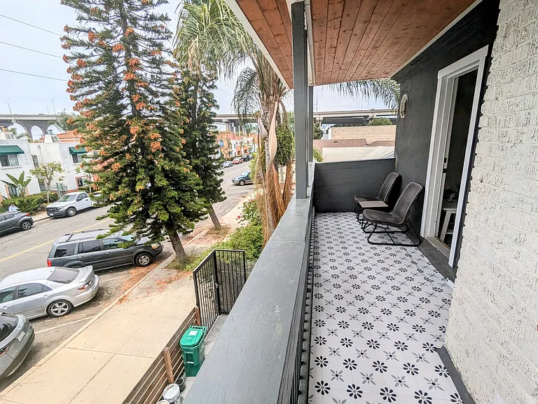 2074 Newton Ave #B — Photo 19