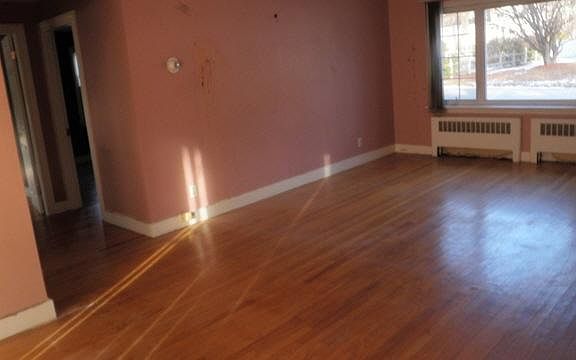 3rd image of 10 Casavan Ave