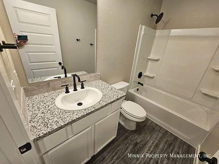 2622 Tiffin Ave — Photo 24
