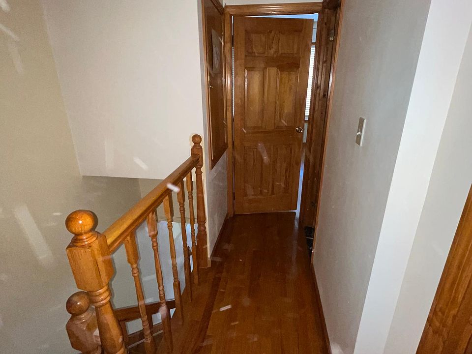 1st image of 1964 E 29th St Floor 2