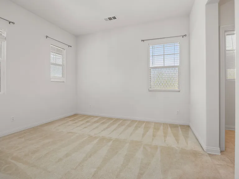 1805 Martinez Dr — Photo 17