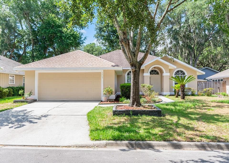 1st image of 3449 NW 61st Pl