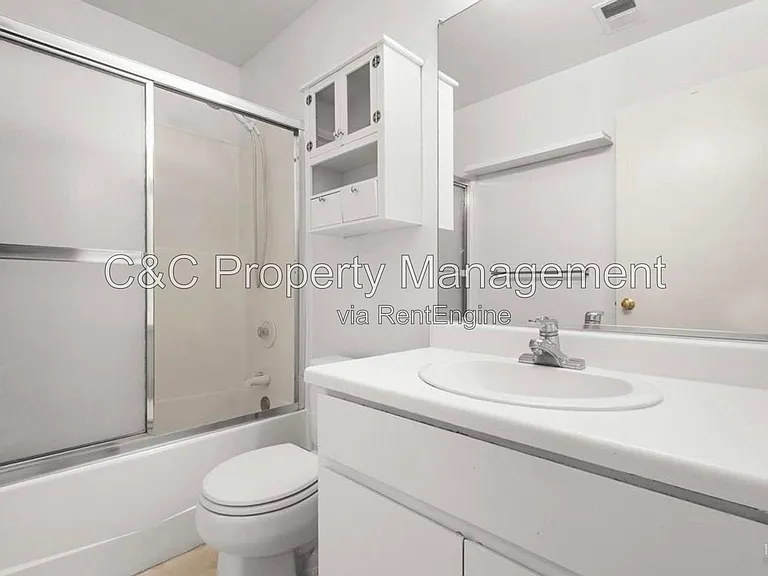 192 W Agua Caliente Rd — Photo 4
