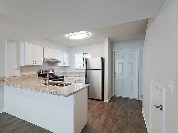 220-1301_5646_Web_Final