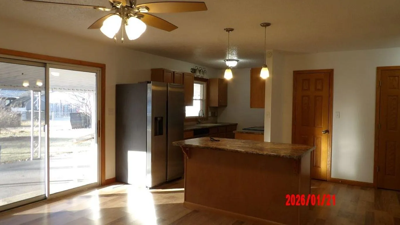3 bed, 1540 sqft, $1,900 — Photo 4