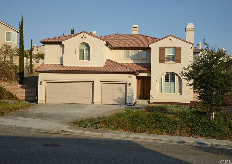 1st image of 15 Della Cava Ln