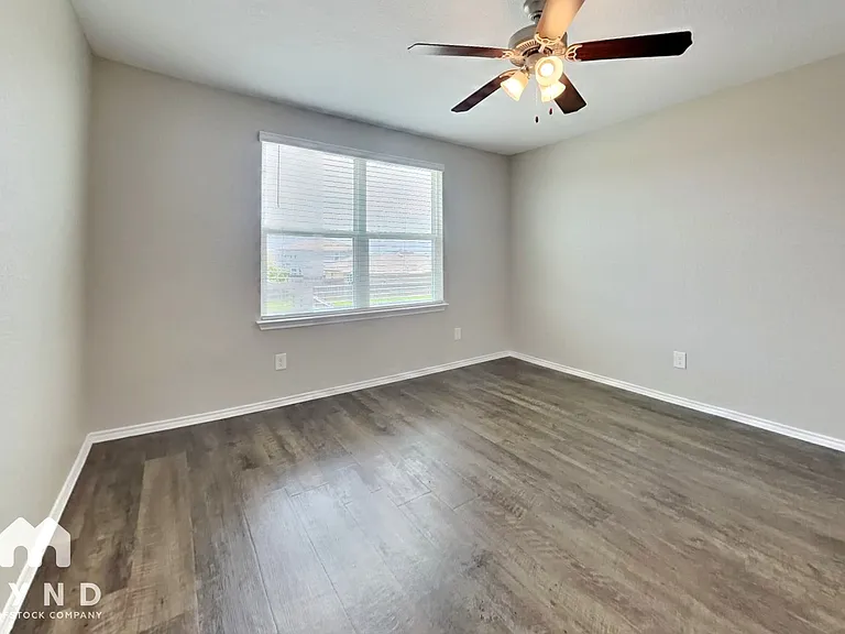 4015 Asher Aly — Photo 10