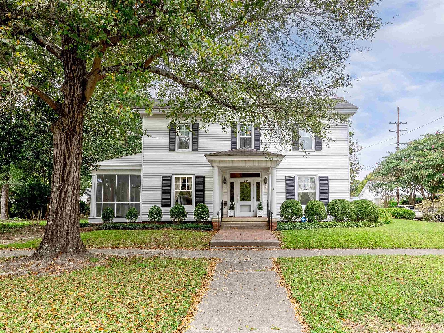 215 N 2nd St, Smithfield, NC 27577 MLS 2535158 Zillow