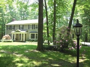 7450 Twin Lakes Trl, Chagrin Falls, OH 44022