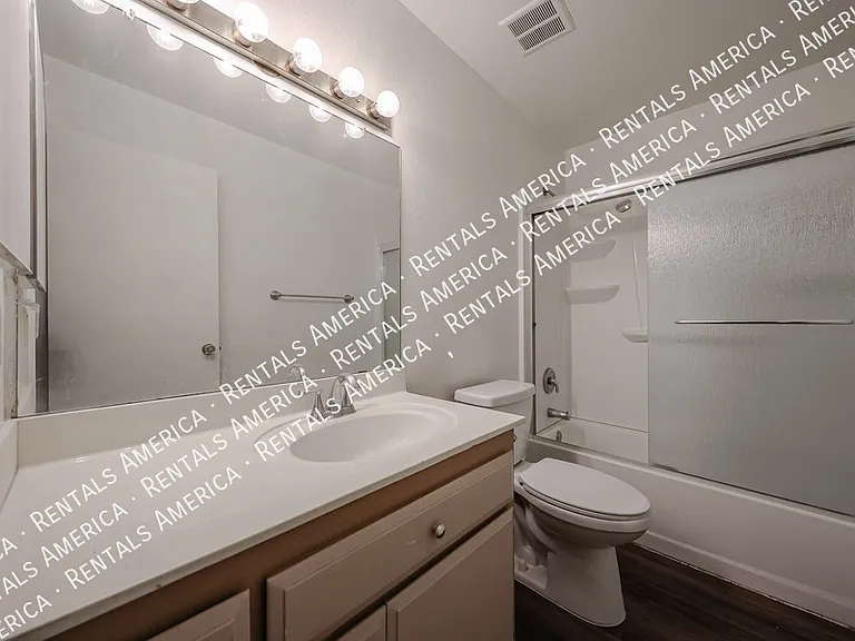 5525 E Thomas Rd #I3 — Photo 20