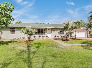 16243 E Yorkshire Dr, Loxahatchee, FL 33470