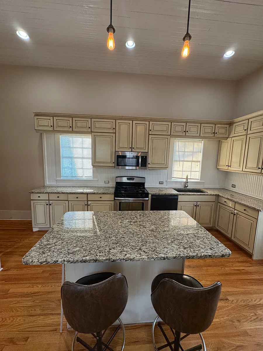 Building Photo - 3153 Conyers St SE #B