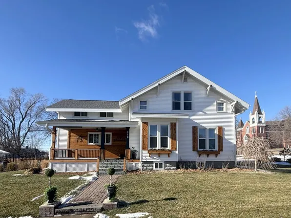 119 Laurel St, Genoa, NE 68640