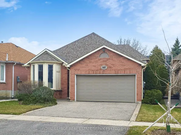 107 Roseborough Cres, Vaughan, ON L4J 4V2