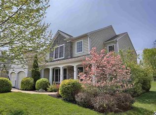 2010 Braeburn Dr, Mechanicsburg, PA 17055