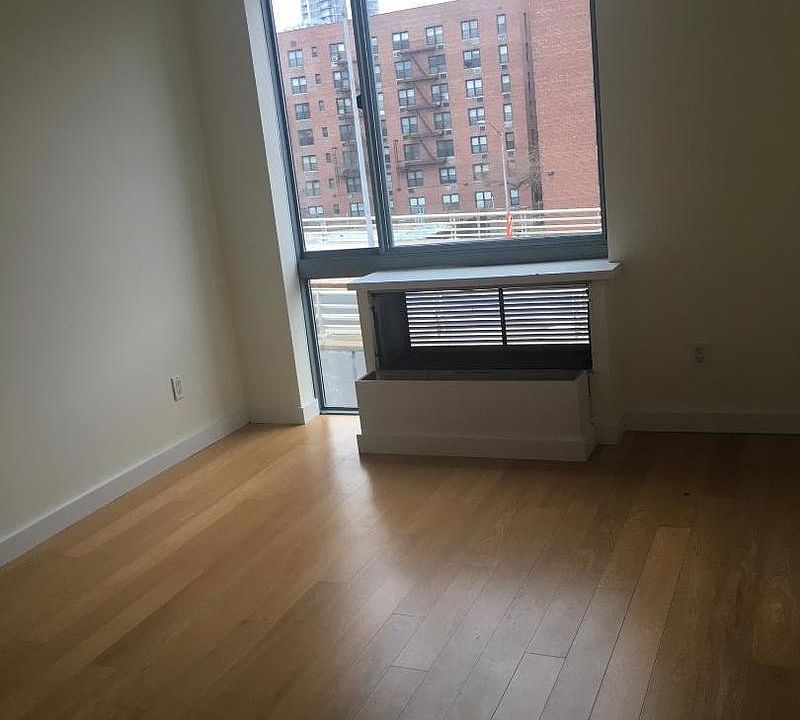 1st image of 2750 E 12th St APT 6B