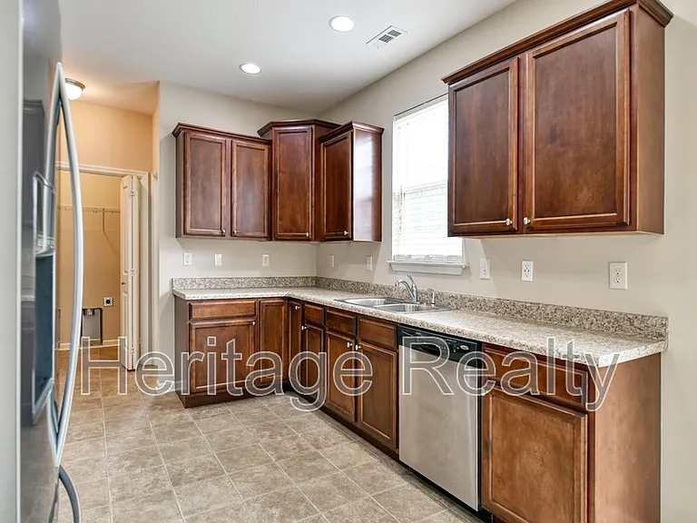 10728 Gable Run Dr — Photo 11
